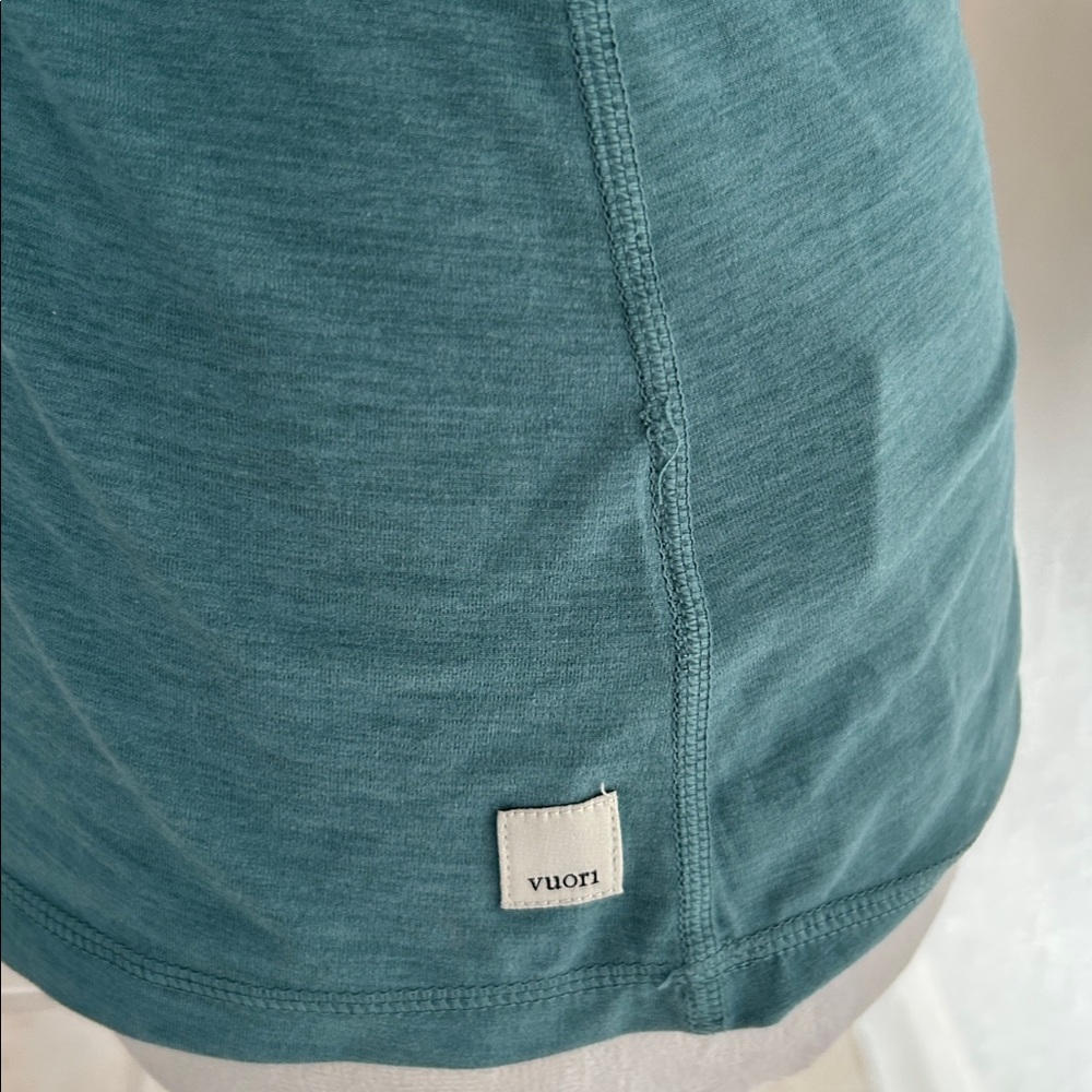 Vuori Teal Racerback Tank Top - Picture 4 of 7